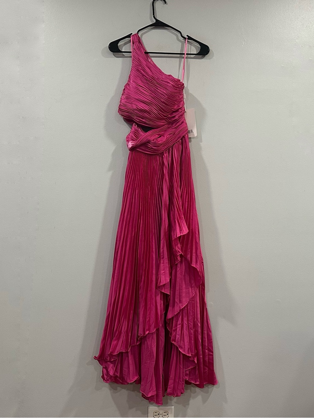 Mac Duggal 49837 Fuchsia Pink One Shoulder Pleated Charmeuse Gown with Slit sz 0